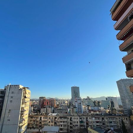 Easy Peasy - 9Th Floor View Downtown Apartment Tirana Bagian luar foto