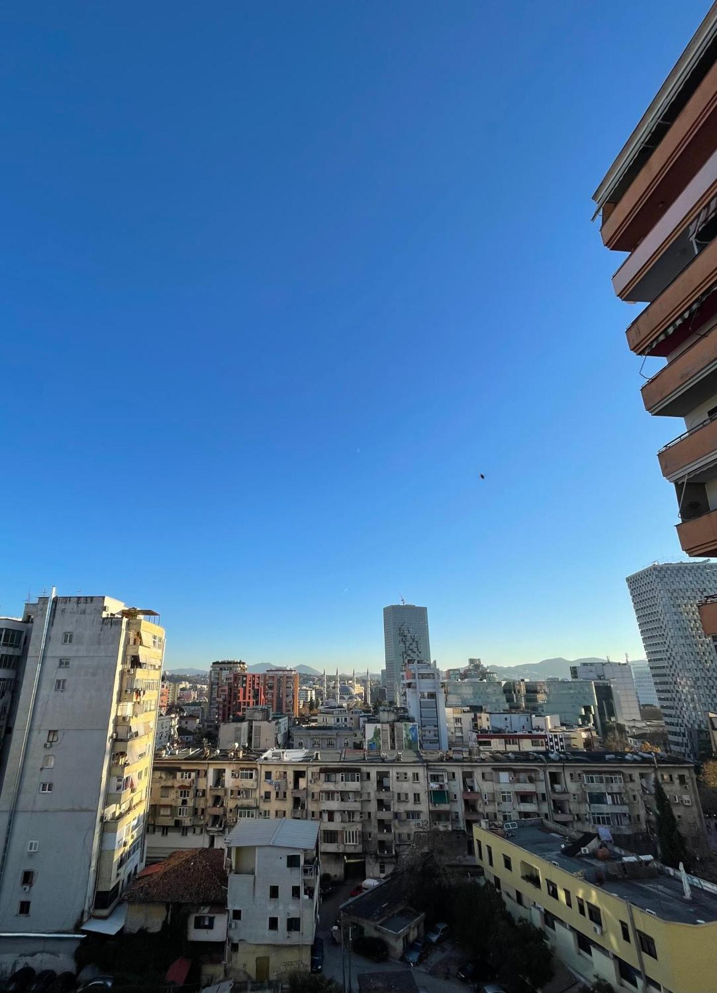 Easy Peasy - 9Th Floor View Downtown Apartment Tirana Bagian luar foto